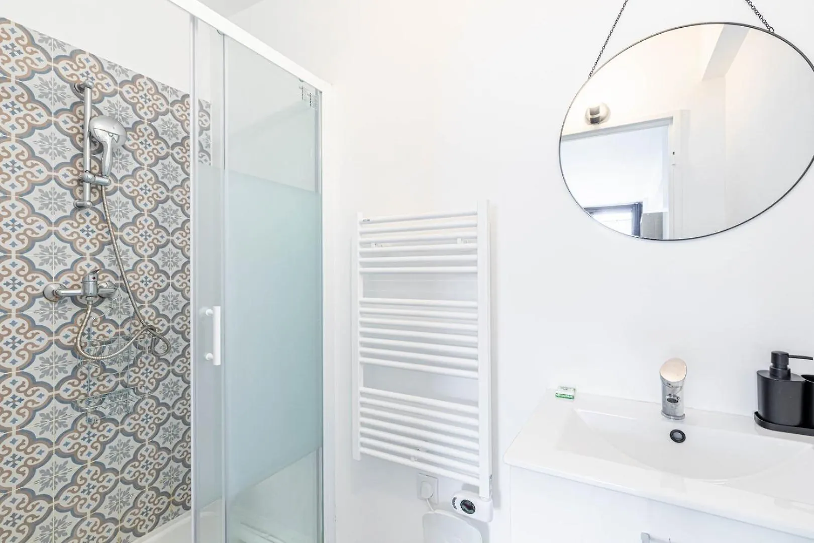 Guestready - Stylish Stay In The Heart Of Javel Paris 0*,